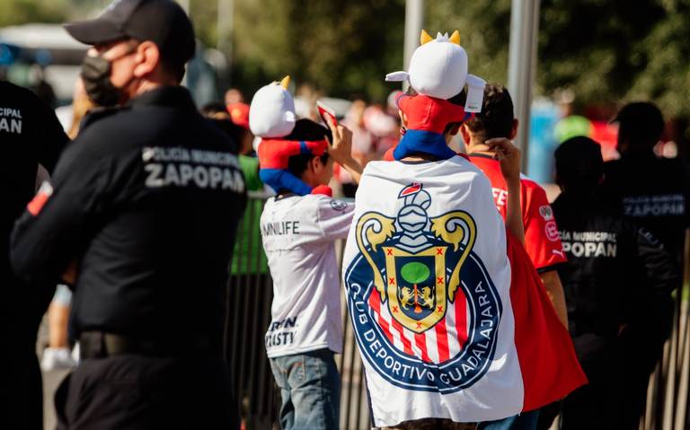 Claro Sports - ¡CON LA MENTE EN EL CLÁSICO TAPATÍO! 🔴⚪ Veljko Paunovic  decide no hablar sobre el supuesto interés del Almería y se concentra en su  partido contra el Atlas