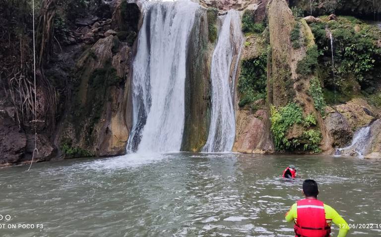 Buzos rescataron el cuerpo de un hombre en la cascada de Comala - El  Occidental | Noticias Locales, Policiacas, sobre México, Guadalajara y el  Mundo